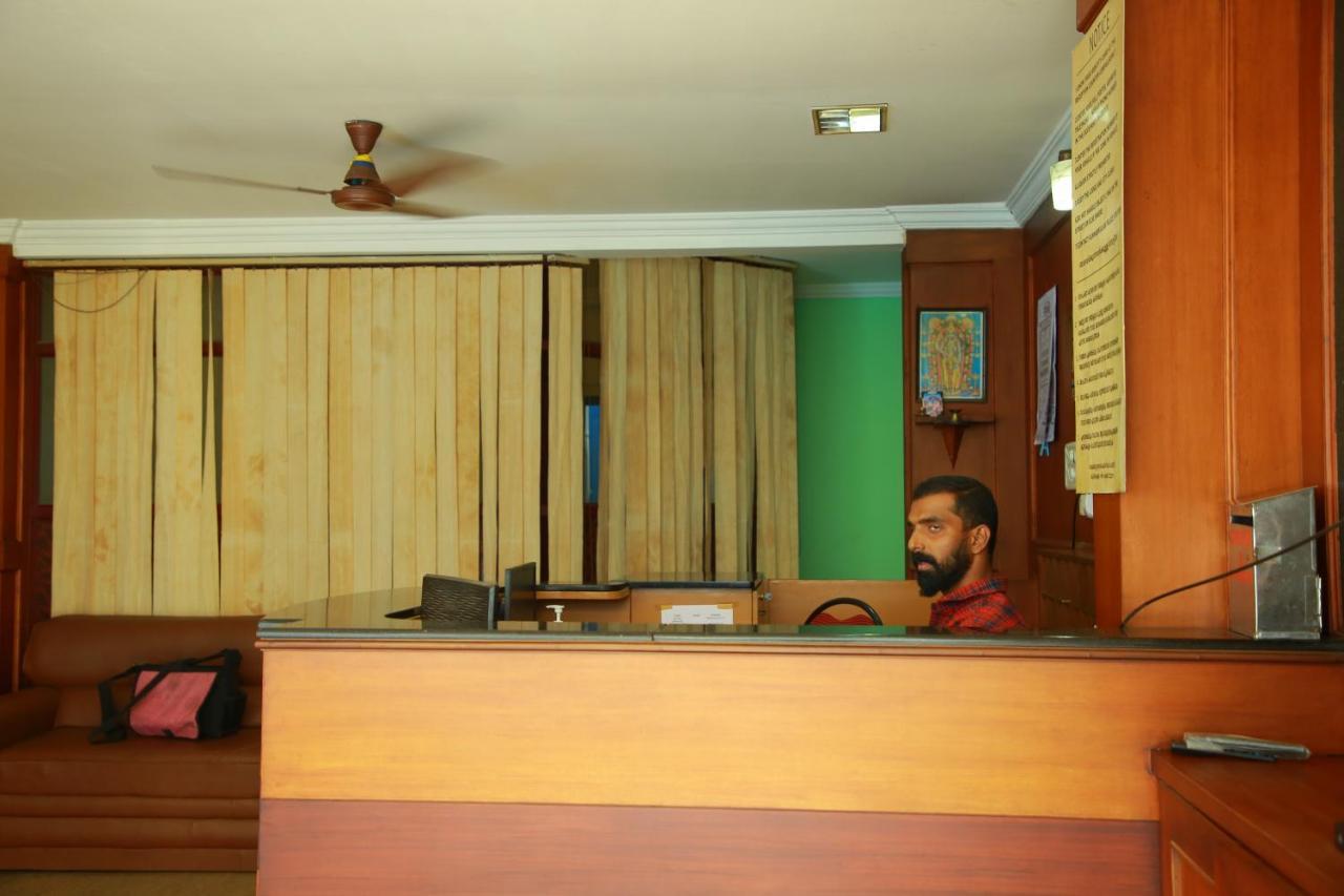 Kalathil Tourist Home Kunnamkulam Ngoại thất bức ảnh