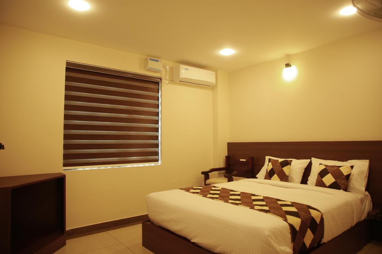 Kalathil Tourist Home Kunnamkulam Ngoại thất bức ảnh