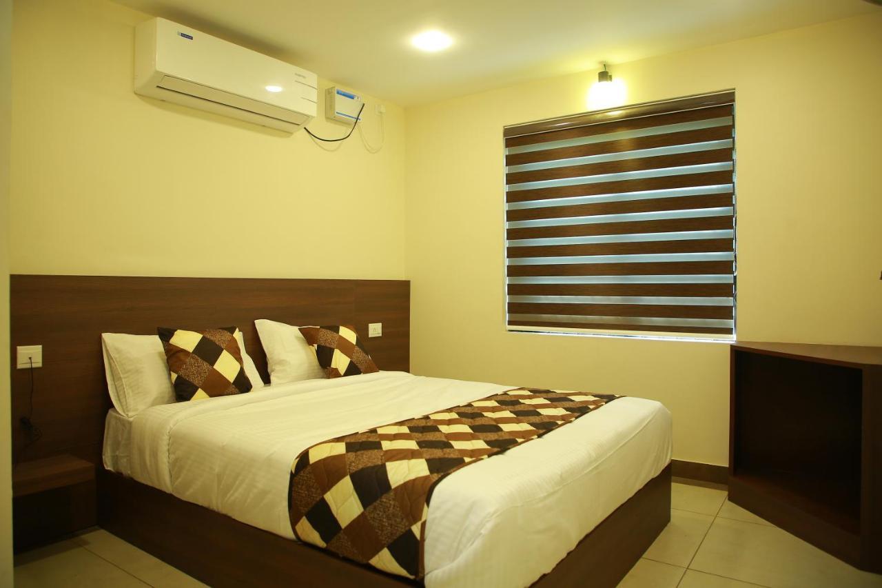 Kalathil Tourist Home Kunnamkulam Ngoại thất bức ảnh