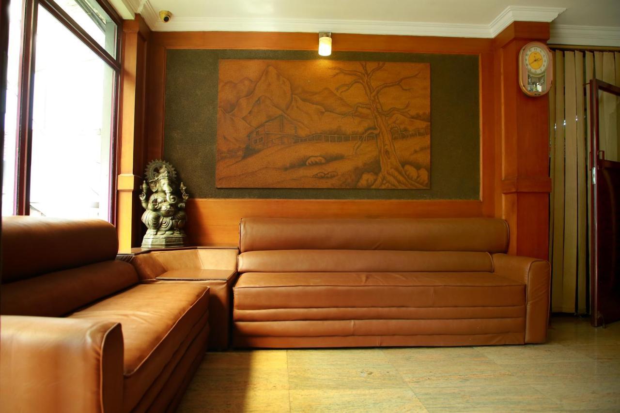 Kalathil Tourist Home Kunnamkulam Ngoại thất bức ảnh