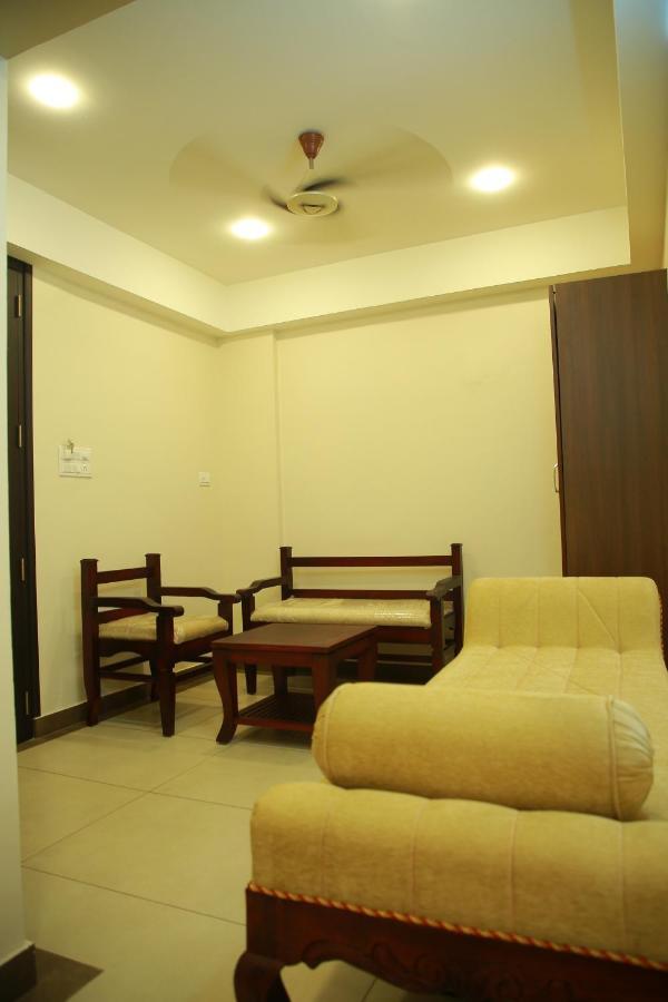 Kalathil Tourist Home Kunnamkulam Ngoại thất bức ảnh